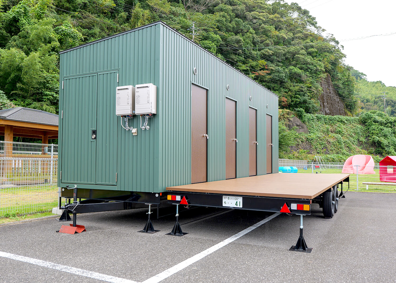 シャワー室 外観